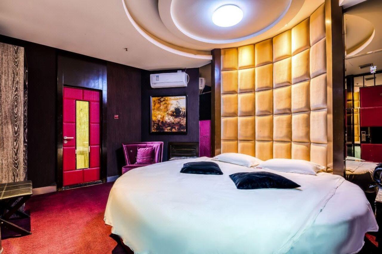 Harbin Yakelai Holiday Hotel Exterior photo