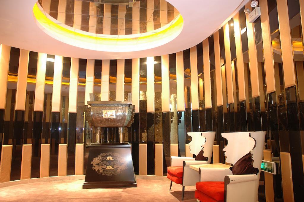 Harbin Yakelai Holiday Hotel Exterior photo